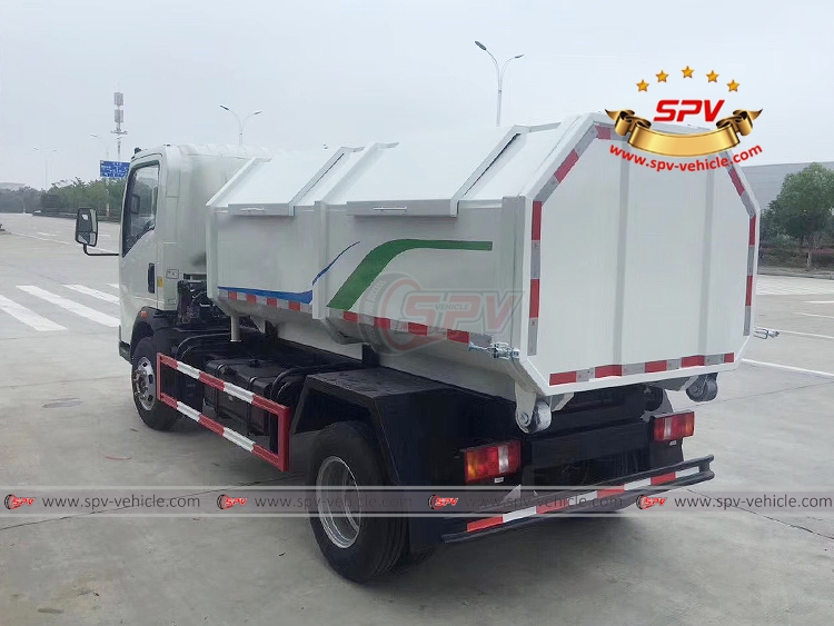 4 CBM Garbage Hook Loader Sinotruk - LB 4 CBM Garbage Hook Loader Sinotruk - LB